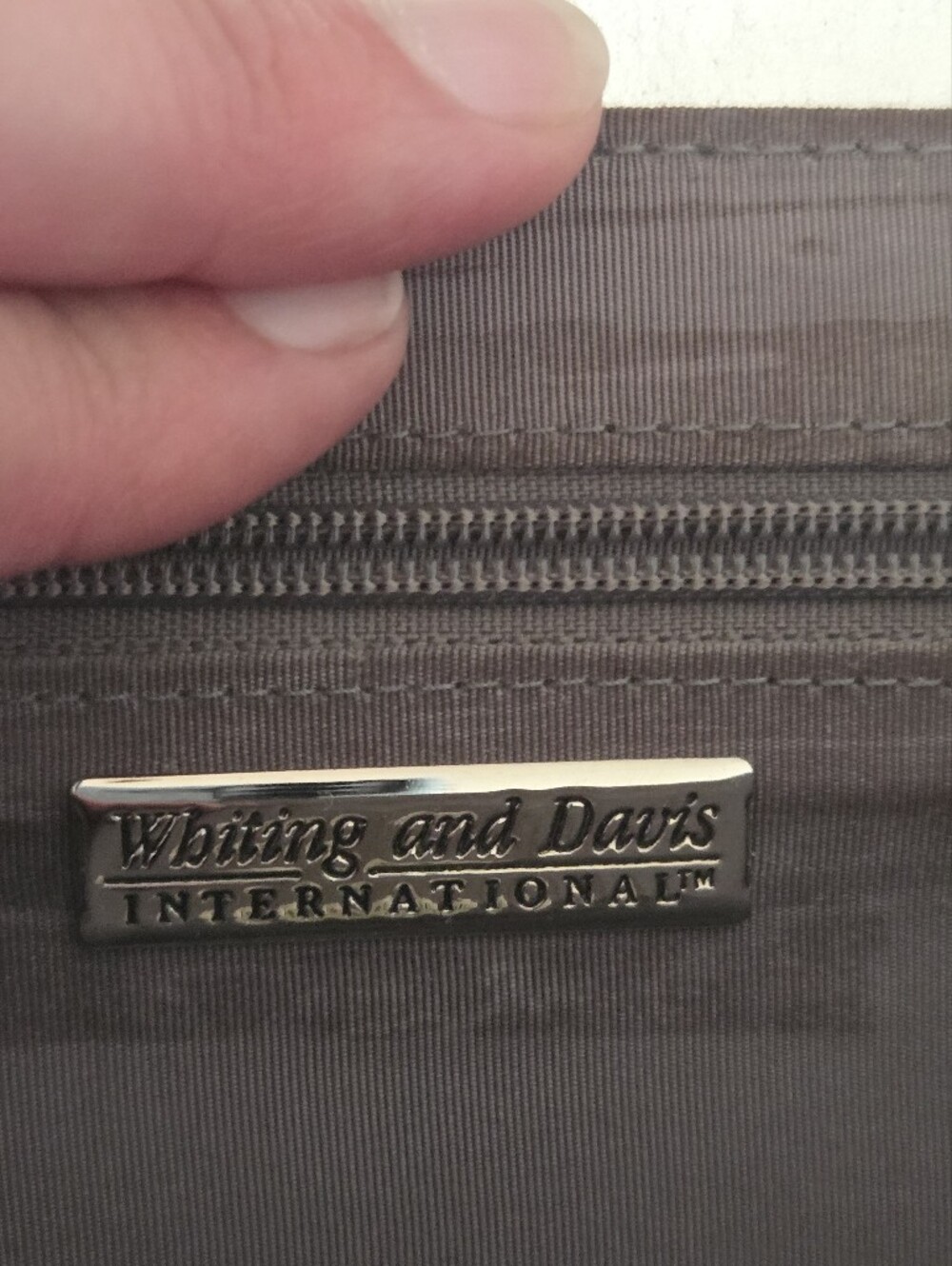 Whiting & Davis Silver Mesh Chain Clutch - Silver - Picture 7 of 8